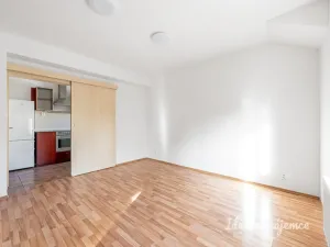 Pronájem bytu 3+1, Praha - Chodov, Volkovova, 75 m2