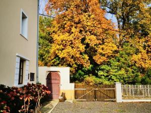 Prodej vícegeneračního domu, Třebušín, 750 m2