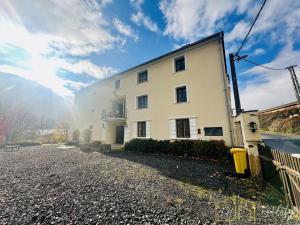 Prodej vícegeneračního domu, Třebušín, 750 m2