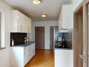 Prodej rodinného domu, Beroun - Beroun-Zdejcina, Hudlická, 194 m2