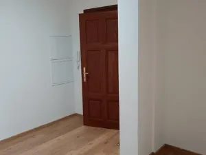 Pronájem bytu 2+kk, Praha - Nusle, Jaromírova, 43 m2