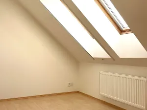 Prodej bytu 4+kk, Jesenice, Hrnčířská, 100 m2