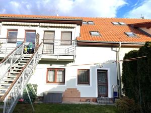 Prodej bytu 4+kk, Jesenice, Hrnčířská, 100 m2