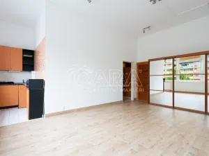 Pronájem bytu 1+kk, Praha - Stodůlky, Petržílkova, 32 m2