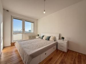 Pronájem bytu 3+1, Olomouc - Neředín, Stiborova, 70 m2