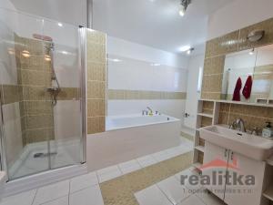 Pronájem bytu 3+kk, Opava, Masarykova třída, 147 m2