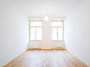 Pronájem kanceláře, Praha - Nové Město, U půjčovny, 46 m2