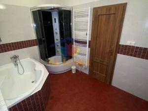 Pronájem atypického bytu, Frýdek-Místek - Místek, náměstí Svobody, 130 m2