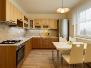 Prodej bytu 4+1, Jičín, Na jihu, 87 m2