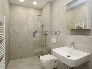 Pronájem bytu 2+kk, Praha, Rumunská, 58 m2