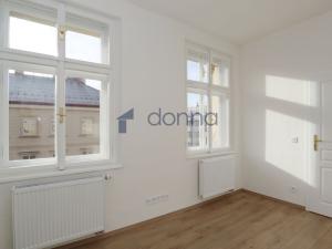 Pronájem bytu 3+kk, Praha, Rumunská, 67 m2