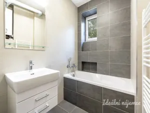 Pronájem bytu 3+1, Praha - Krč, Rosečská, 84 m2