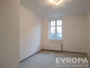 Prodej bytu 2+1, Nový Bor, Palackého náměstí, 67 m2