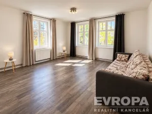 Prodej bytu 2+1, Nový Bor, Palackého náměstí, 67 m2
