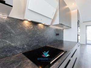 Prodej rodinného domu, Dubí, V Aleji, 206 m2