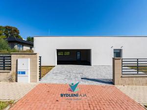 Prodej rodinného domu, Dubí, V Aleji, 206 m2