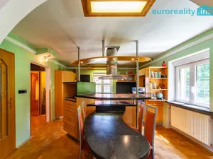 Prodej rodinného domu, Aš, Březová, 210 m2