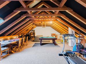 Prodej rodinného domu, Neumětely, V Chaloupkách, 220 m2