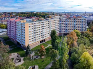 Prodej bytu 2+1, Chomutov, Bezručova, 67 m2