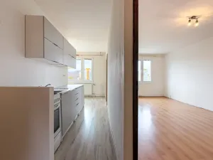 Prodej bytu 2+1, Chomutov, Bezručova, 67 m2