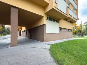 Prodej bytu 2+1, Chomutov, Bezručova, 67 m2