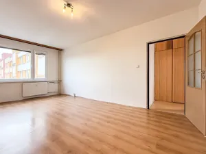 Prodej bytu 2+1, Chomutov, Bezručova, 67 m2