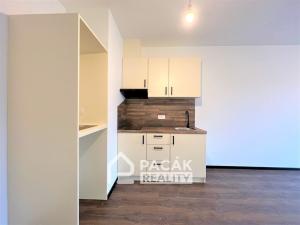 Pronájem bytu 1+kk, Olomouc, Šantova, 28 m2