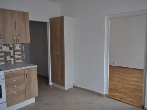Pronájem bytu 1+1, Nové Strašecí, Křivoklátská, 38 m2