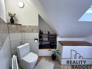 Prodej rodinného domu, Kuchařovice, Znojemská, 160 m2