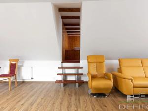 Prodej vícegeneračního domu, Praha - Újezd nad Lesy, Starokolínská, 510 m2