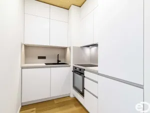 Pronájem bytu 3+kk, Praha, Ujgurská, 57 m2