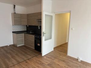 Pronájem bytu 2+kk, Strašice, 50 m2