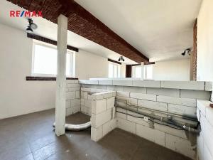 Prodej obchodního prostoru, Jindřichův Hradec, 150 m2