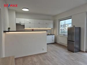 Pronájem bytu 2+kk, Kladno, Vojtěcha Lanny, 51 m2