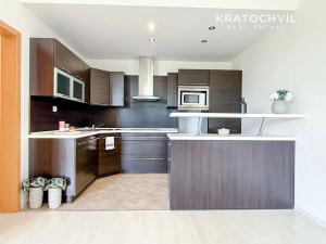 Prodej bytu 3+kk, Vestec, U Strouhy, 66 m2