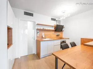 Pronájem bytu 1+kk, Praha - Žižkov, Olšanská, 35 m2