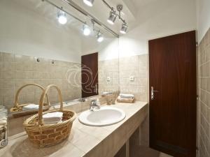 Pronájem rodinného domu, Praha - Kunratice, Ke hrádku, 417 m2