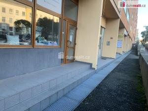 Pronájem obchodního prostoru, Beroun - Beroun-Město, Havlíčkova, 104 m2