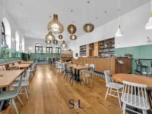 Prodej ubytování, Osečná, Svatovítské náměstí, 1005 m2