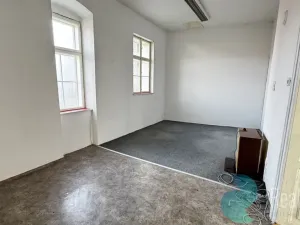 Pronájem kanceláře, Prachatice, Velké náměstí, 150 m2