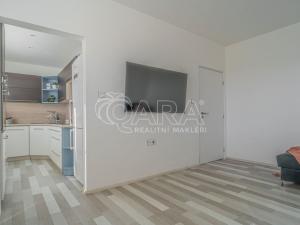 Pronájem bytu 2+1, Kladno - Kročehlavy, Dlouhá, 53 m2