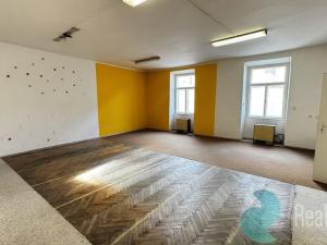 Pronájem kanceláře, Prachatice, Velké náměstí, 200 m2