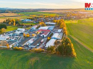 Prodej výrobních prostor, Lišov, 5377 m2