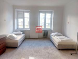 Pronájem atypického bytu, Olomouc, Masarykova třída, 24 m2