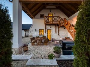 Prodej vícegeneračního domu, Lipí, 197 m2