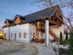 Prodej vícegeneračního domu, Lipí, 197 m2