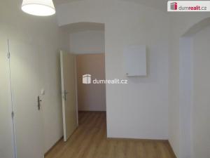 Pronájem bytu 1+1, Praha - Smíchov, Holečkova, 29 m2