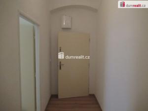 Pronájem bytu 1+1, Praha - Smíchov, Holečkova, 29 m2