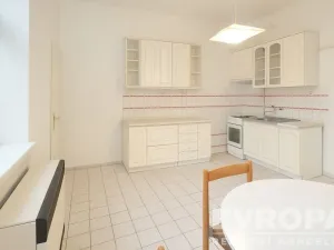 Prodej bytu 1+1, Pardubice - Zelené Předměstí, Železničního pluku, 49 m2