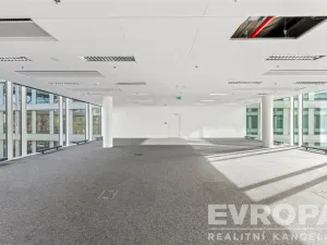 Pronájem kanceláře, Praha - Holešovice, Plynární, 670 m2